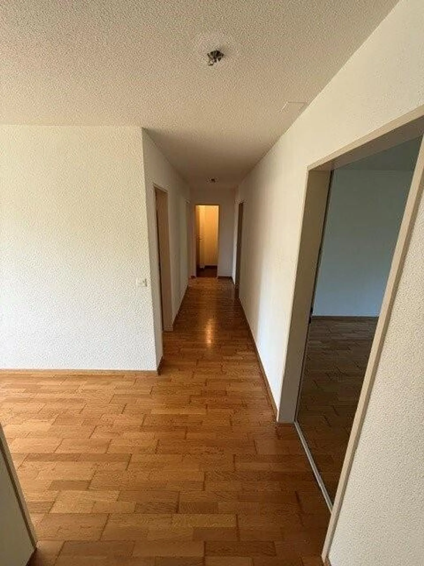 Grosszügige 3.5 Zimmerwohnung mit schöner Terrasse - Foto 5 di 11