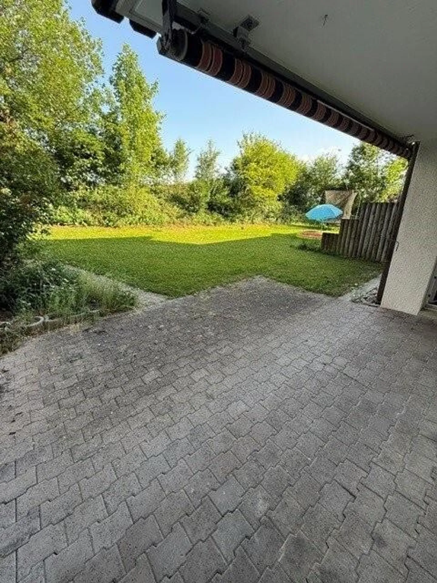 Grosszügige 3.5 Zimmerwohnung mit schöner Terrasse - Foto 10 di 11