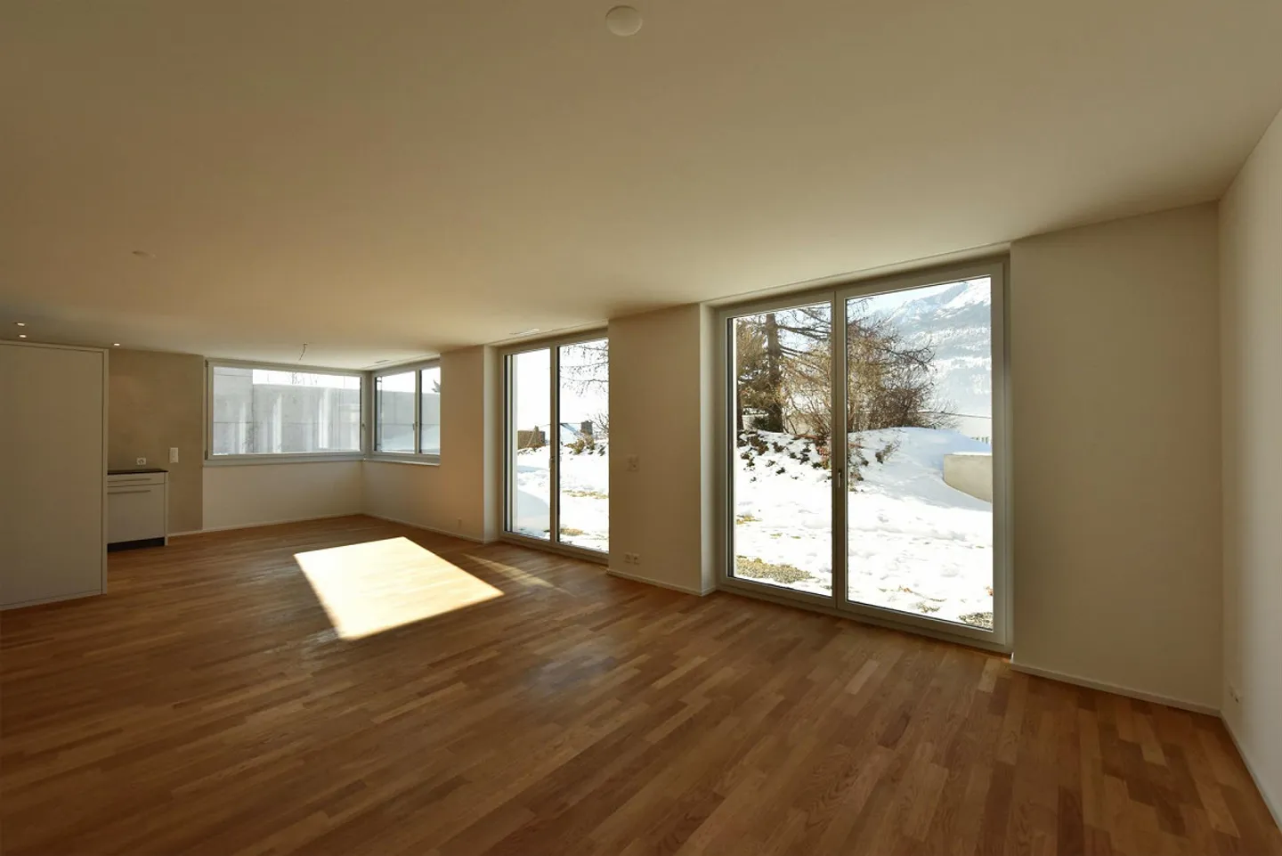 Dreamy spacious 3.5 room garden apartment in a quiet location! - Photo 3 of 9