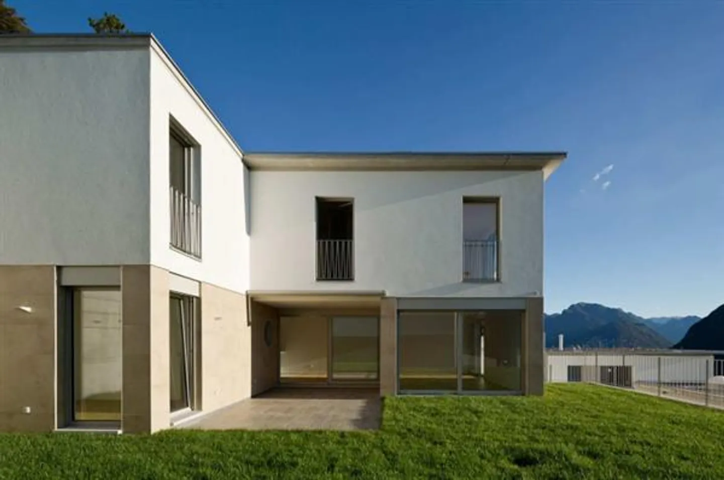 Agra: Villa 5,5 camere - Foto 2 di 13