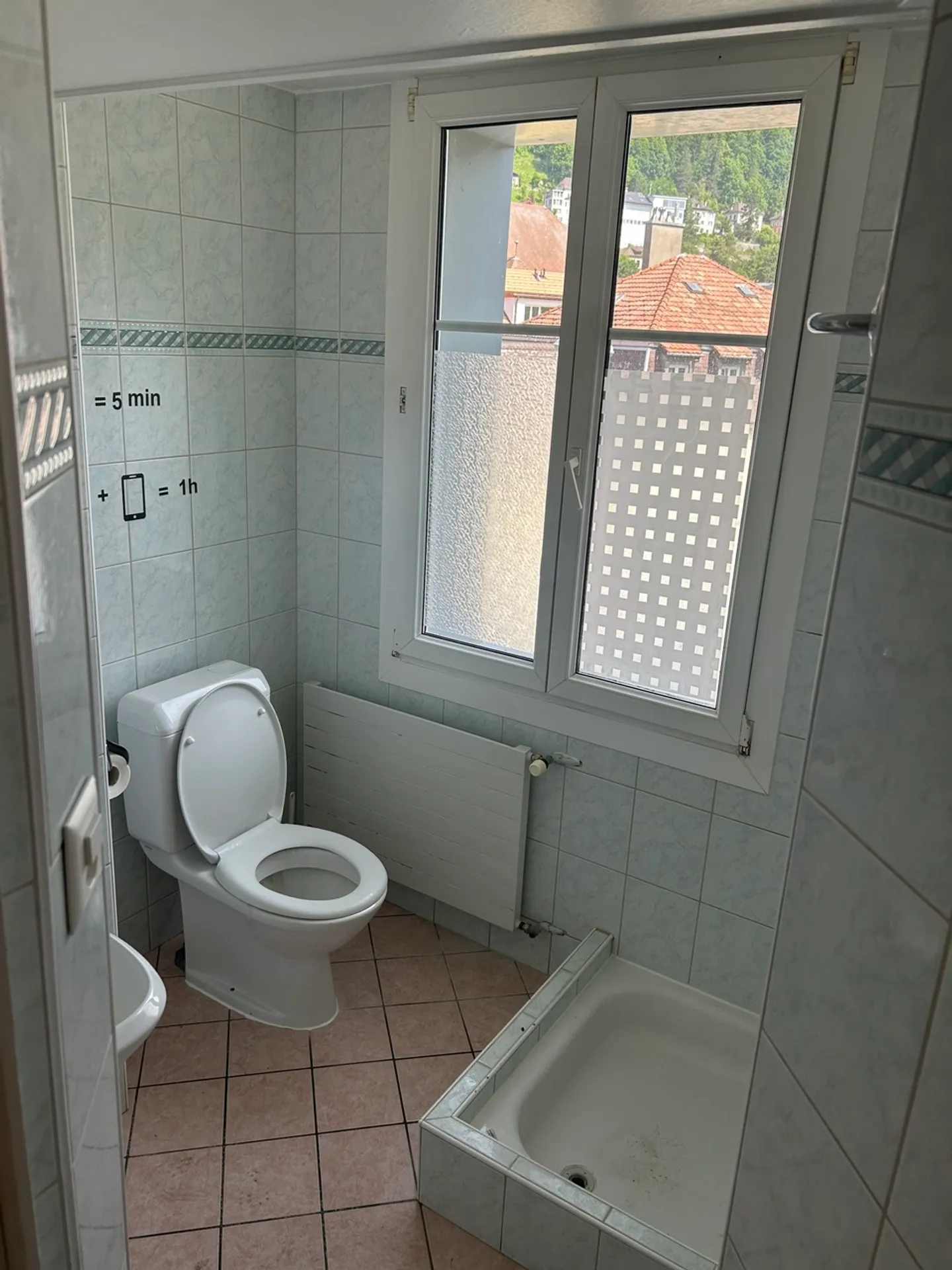 Appartamento spazioso di 4,5 locali a Locle - Foto 4 di 9