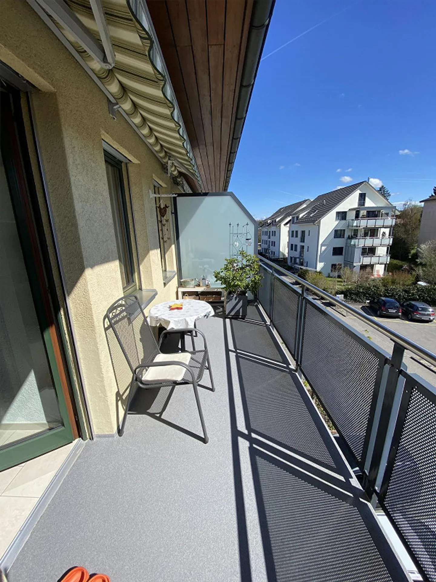 Appartamento luminoso e spazioso di 2,5 stanze in posizione centrale - Foto 4 di 10