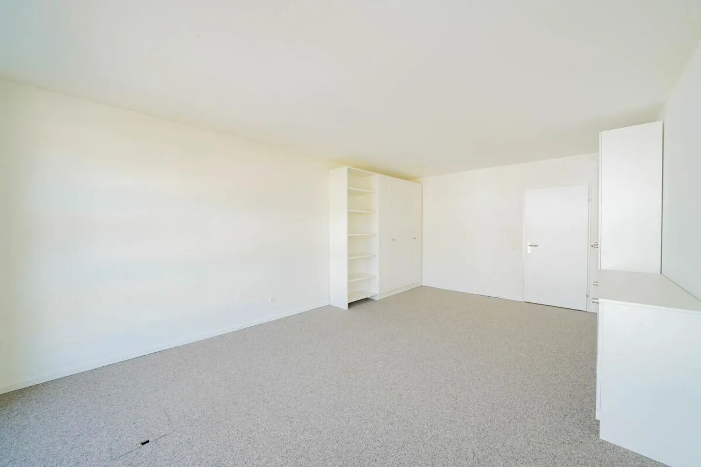 Attractive office spaces at Sonnenplatz 6 - central, flexible, ready for occupancy... - Photo 6 of 8