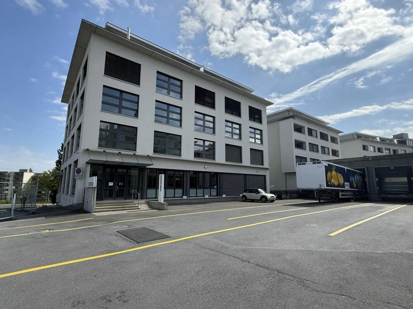 Attractive office spaces at Sonnenplatz 6 - central, flexible, ready for occupancy... - Photo 8 of 8