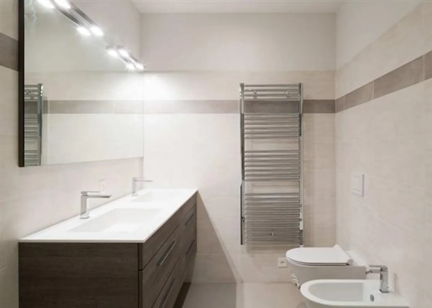 Agra: Villa 5,5 camere - Foto 12 di 13