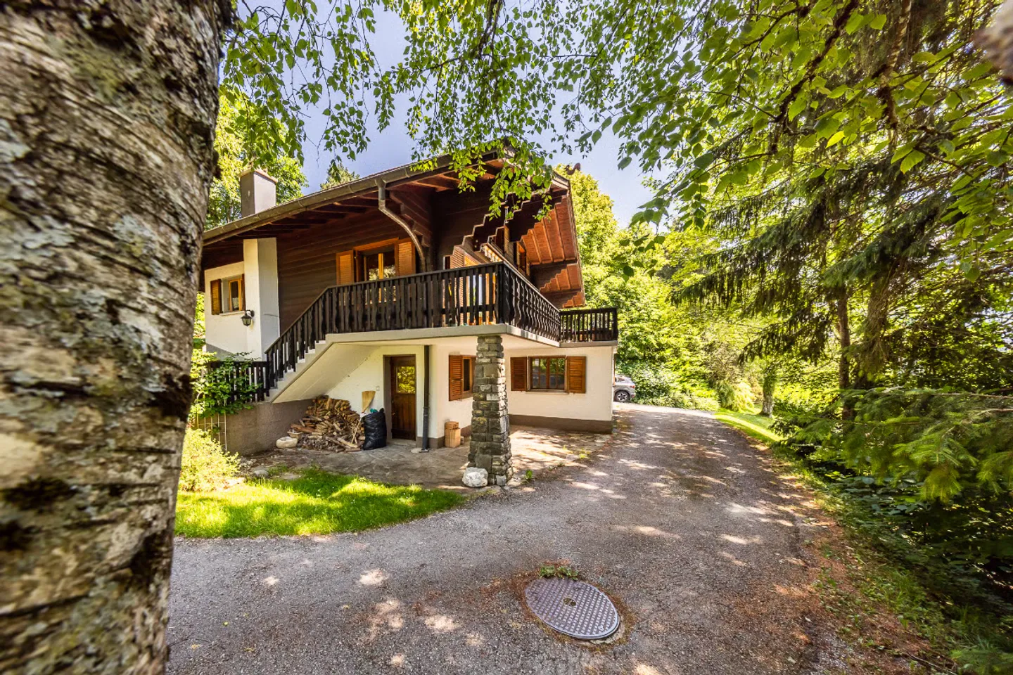Chalet in grünem Ambiente - Foto 3 von 13