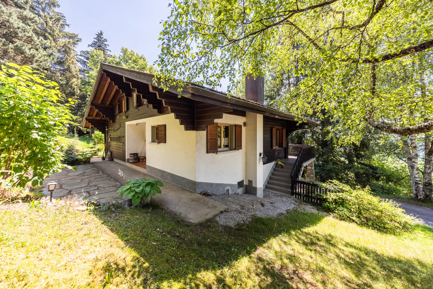 Chalet in grünem Ambiente - Foto 4 von 13