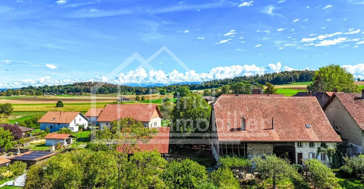 Ferme de caractère avec dépendance sur 1'623 m² à Vesin - Photo 1 of 10