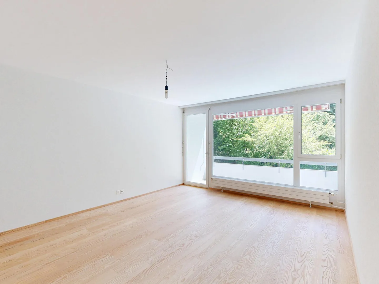 Appartement lumineux de 3,5 pièces avec balcon à Binningen - Photo 5 sur 9