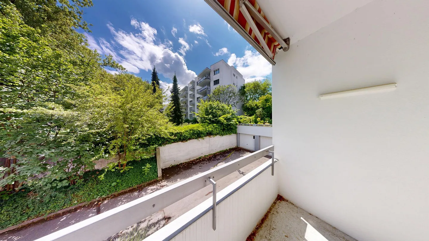 Appartement lumineux de 3,5 pièces avec balcon à Binningen - Photo 8 sur 9