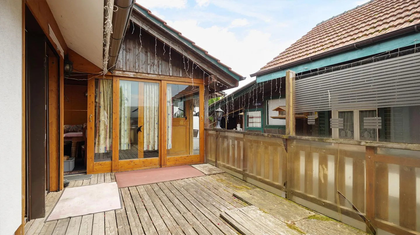Maison confortable avec deux dépendances et jardin à Romanshorn - Photo 6 sur 11