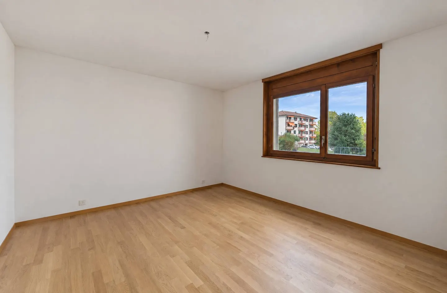 Charming 3.5 Room Apartment - Photo 6 of 8