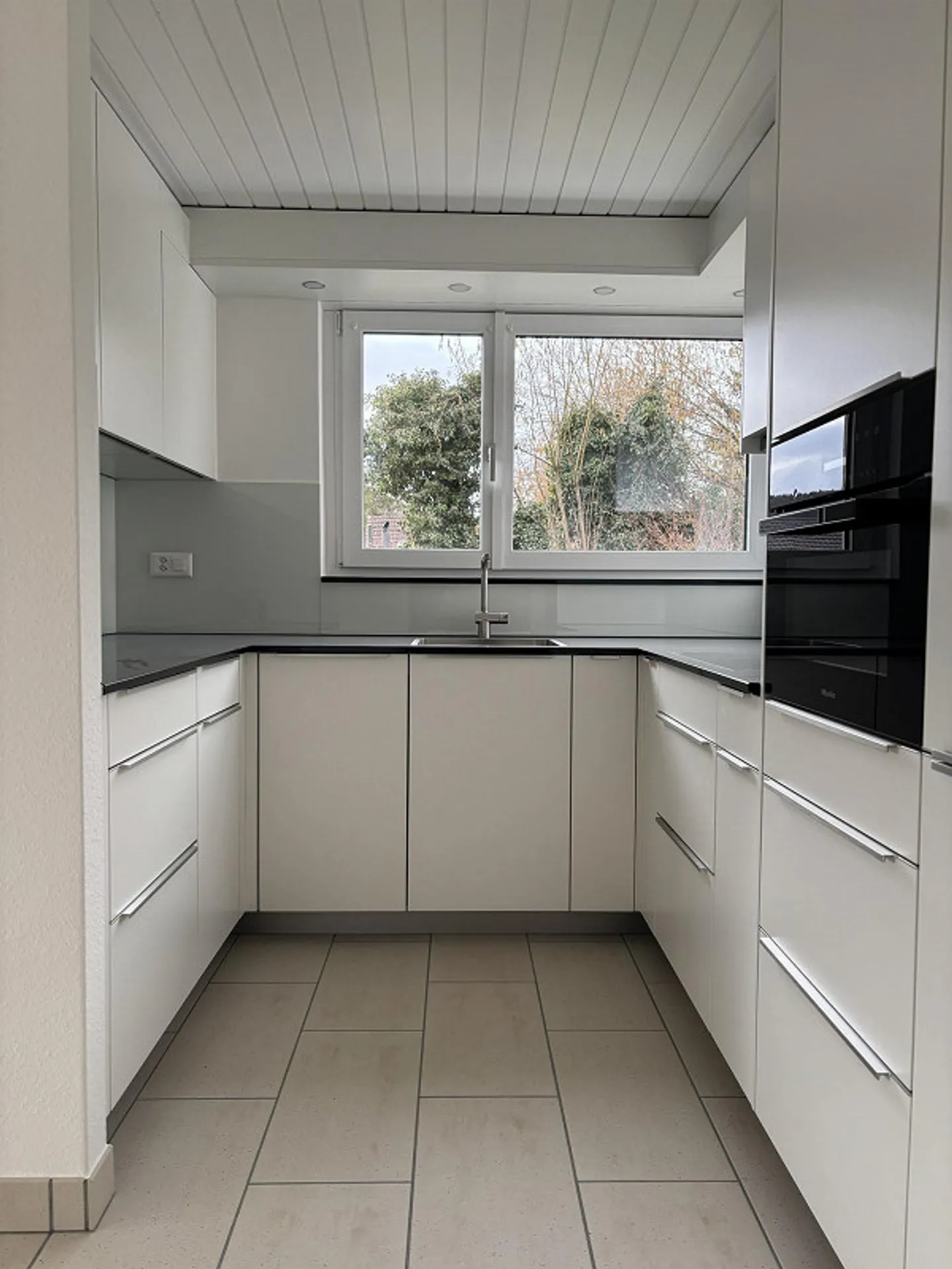 Appartamento 2.5 stanze ristrutturato con ingresso separato - Foto 4 di 9