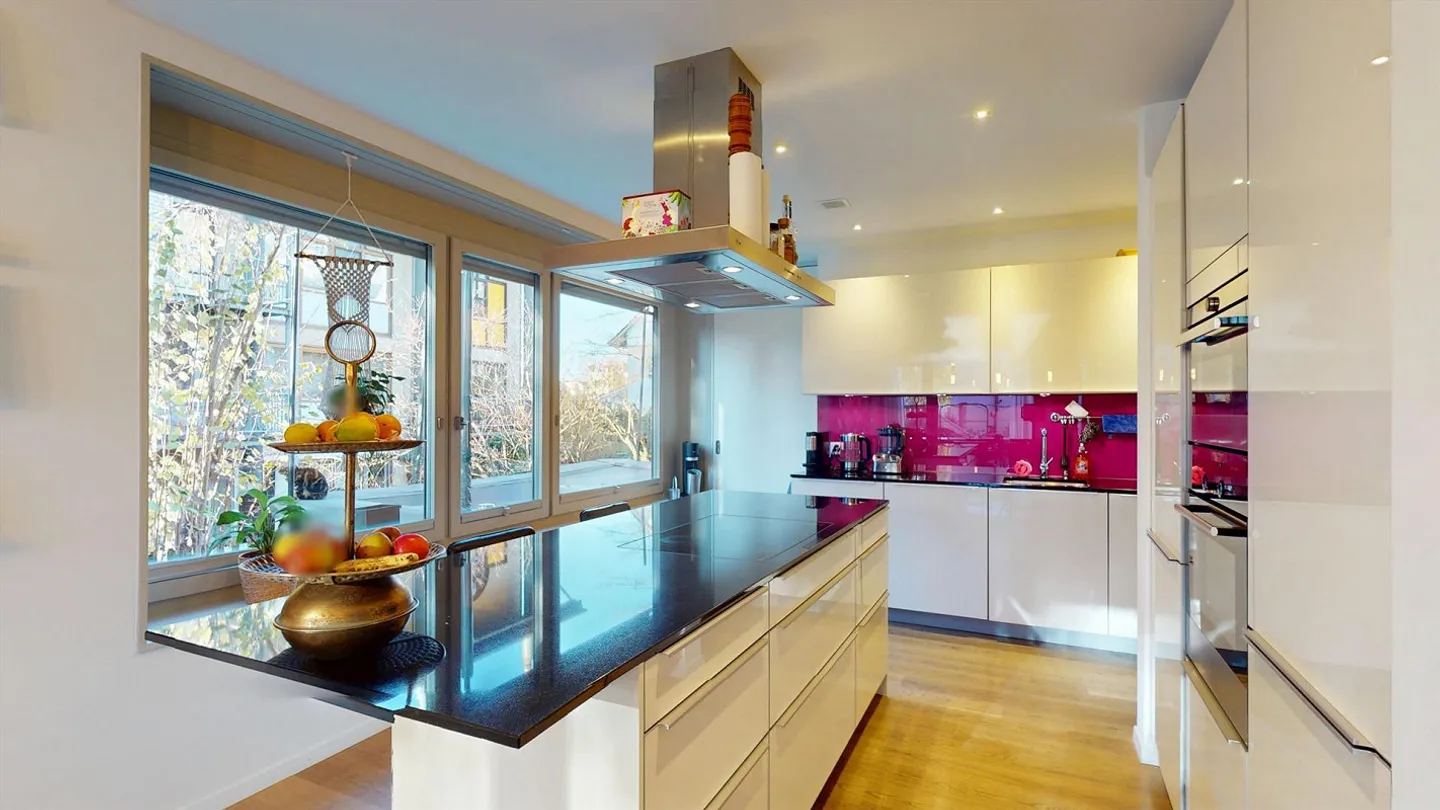 Appartement de jardin moderne de 5,5 pièces dans un emplacement prisé à Allschwil - Photo 3 sur 13