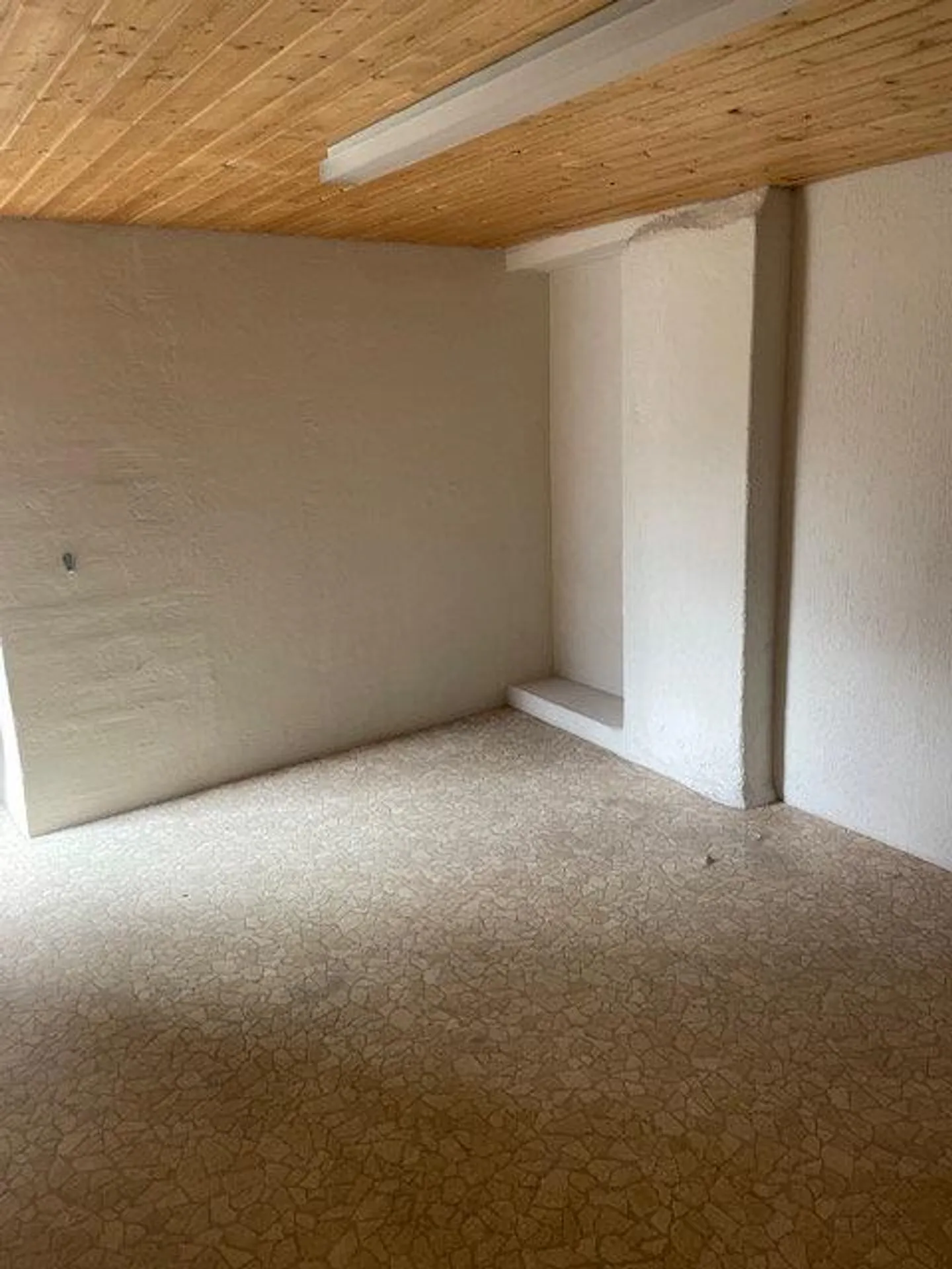 Grosszügiges Atelier mit separatem Eingang - Foto 3 von 8