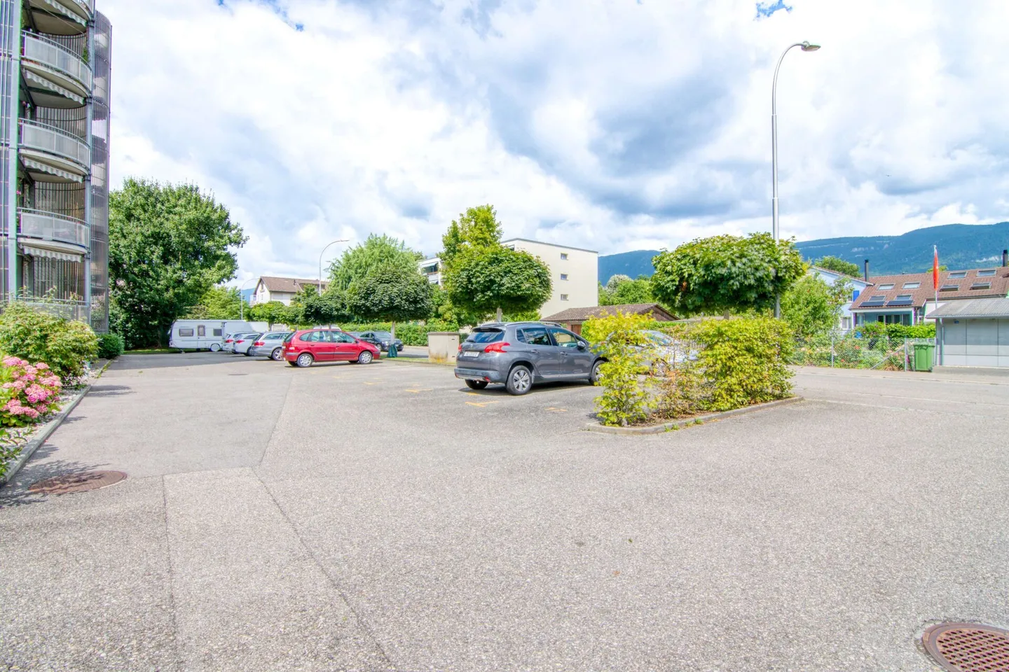 Appartement 3.5 pièces avec place de parking : parfait pour votre prochain chapitre de vie - accessible, lumineux et proche de la ville - Photo 26 sur 26