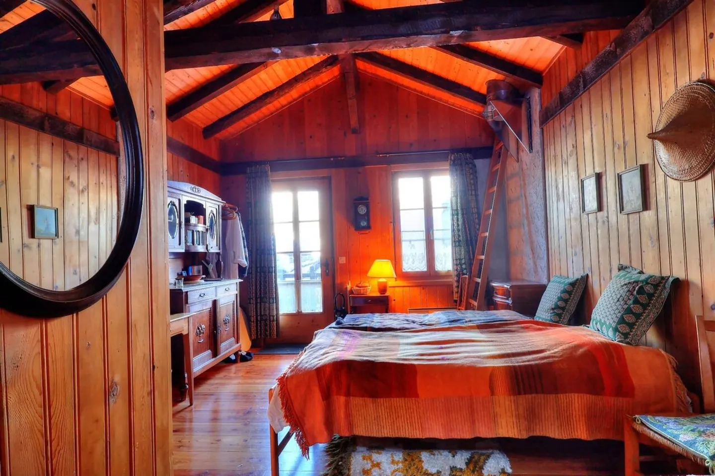 Prassurny | Studio with garage and adjoining barn - Photo 4 of 8