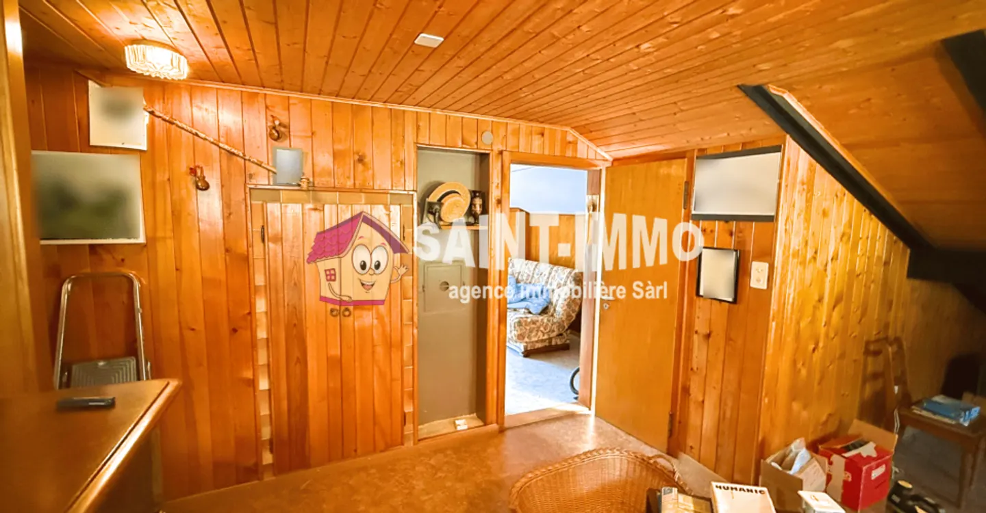 Chalet mit zwei Wohnungen (3 & 6,5 Zimmer) mit einem 840 m2 großen Garten, Terrasse und Garagen - Foto 17 von 23