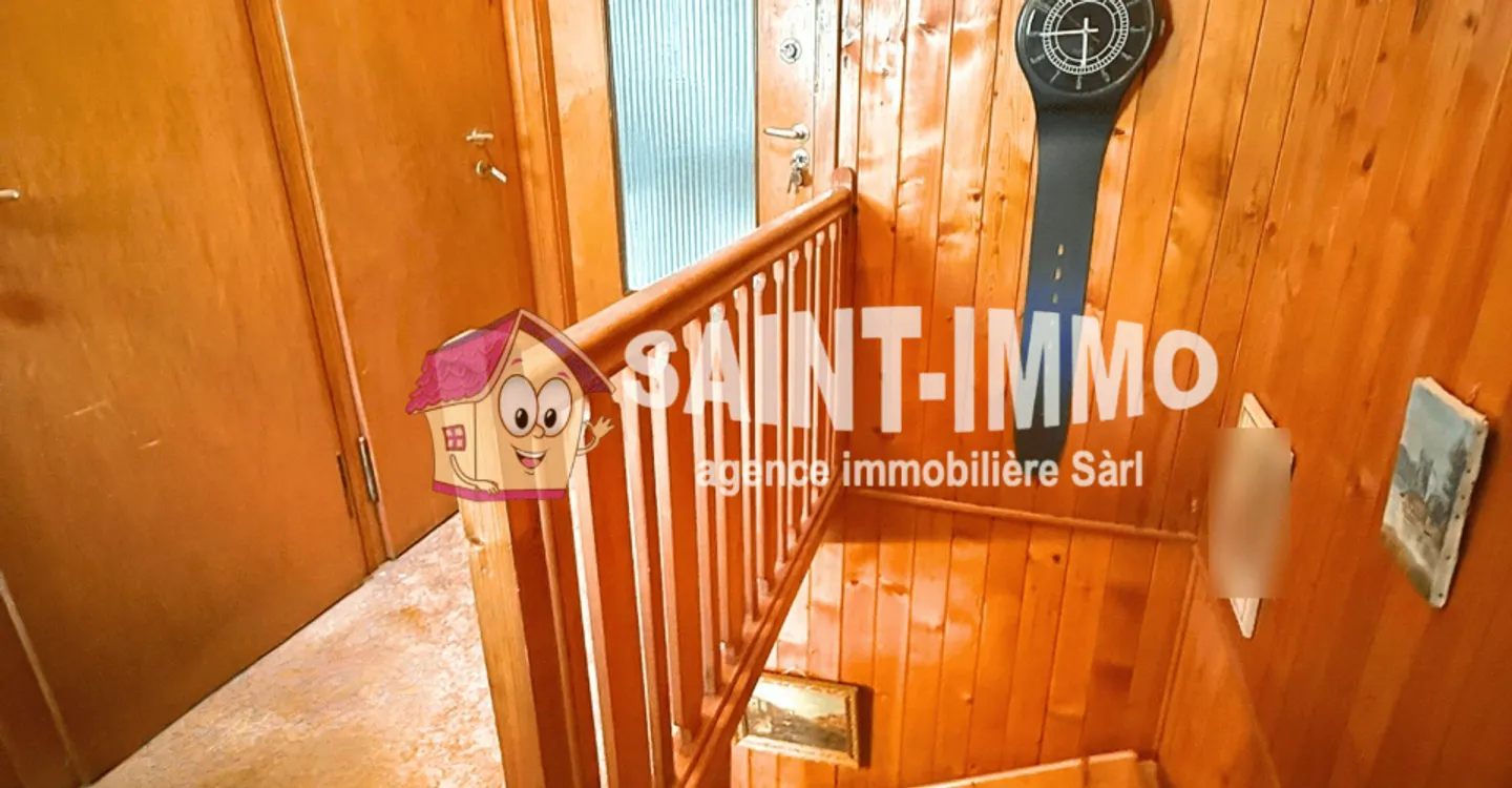 Chalet mit zwei Wohnungen (3 & 6,5 Zimmer) mit einem 840 m2 großen Garten, Terrasse und Garagen - Foto 15 von 23