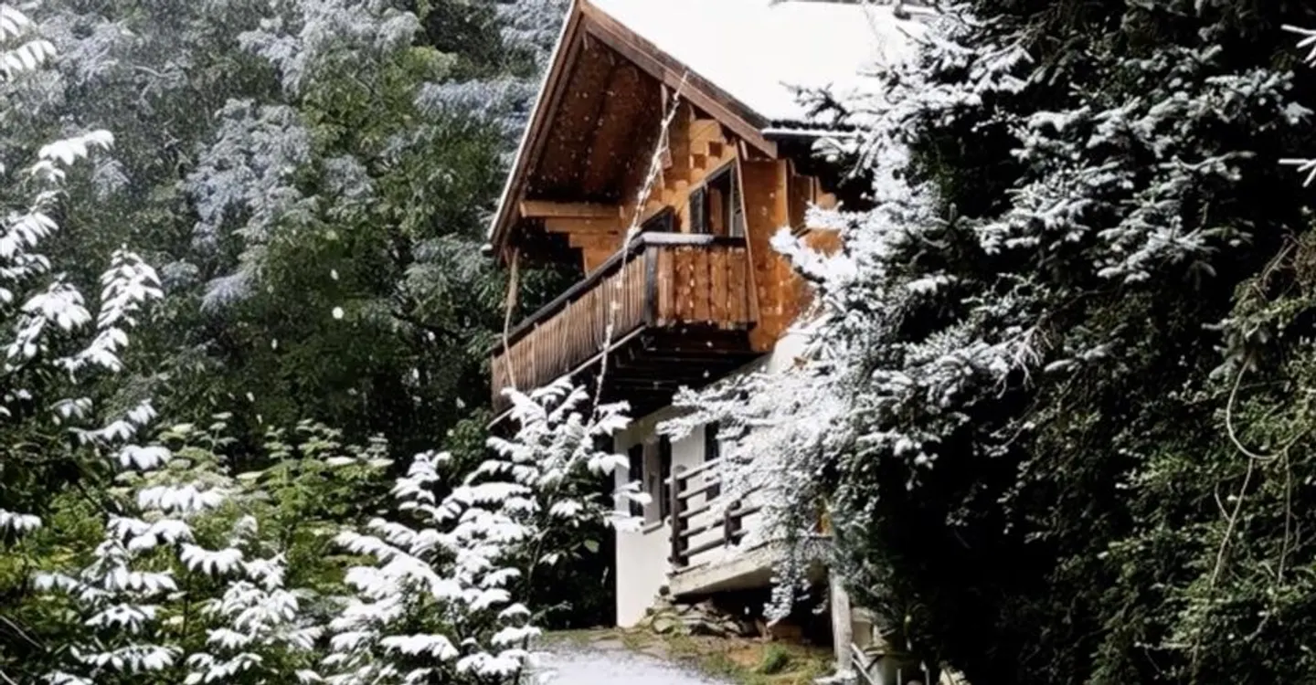 Chalet con Giardino - Foto 2 di 15