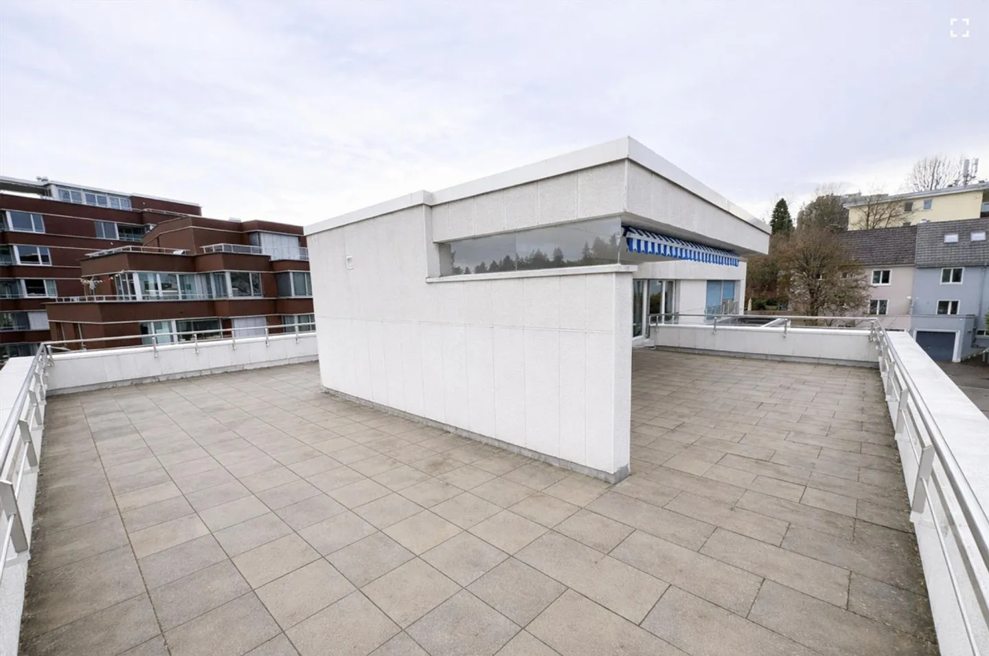 Room in Penthouse with Terrace (Roommate Wanted) - Photo 8 of 10