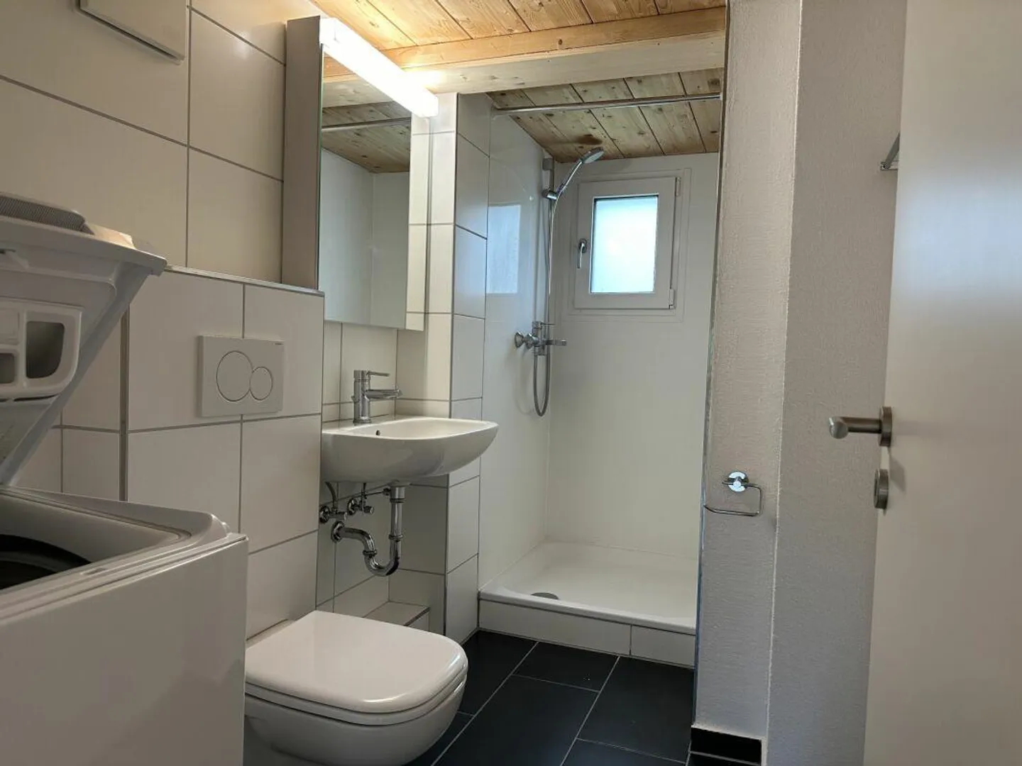 Bright 2.5 room apartment with balcony - Photo 5 of 5