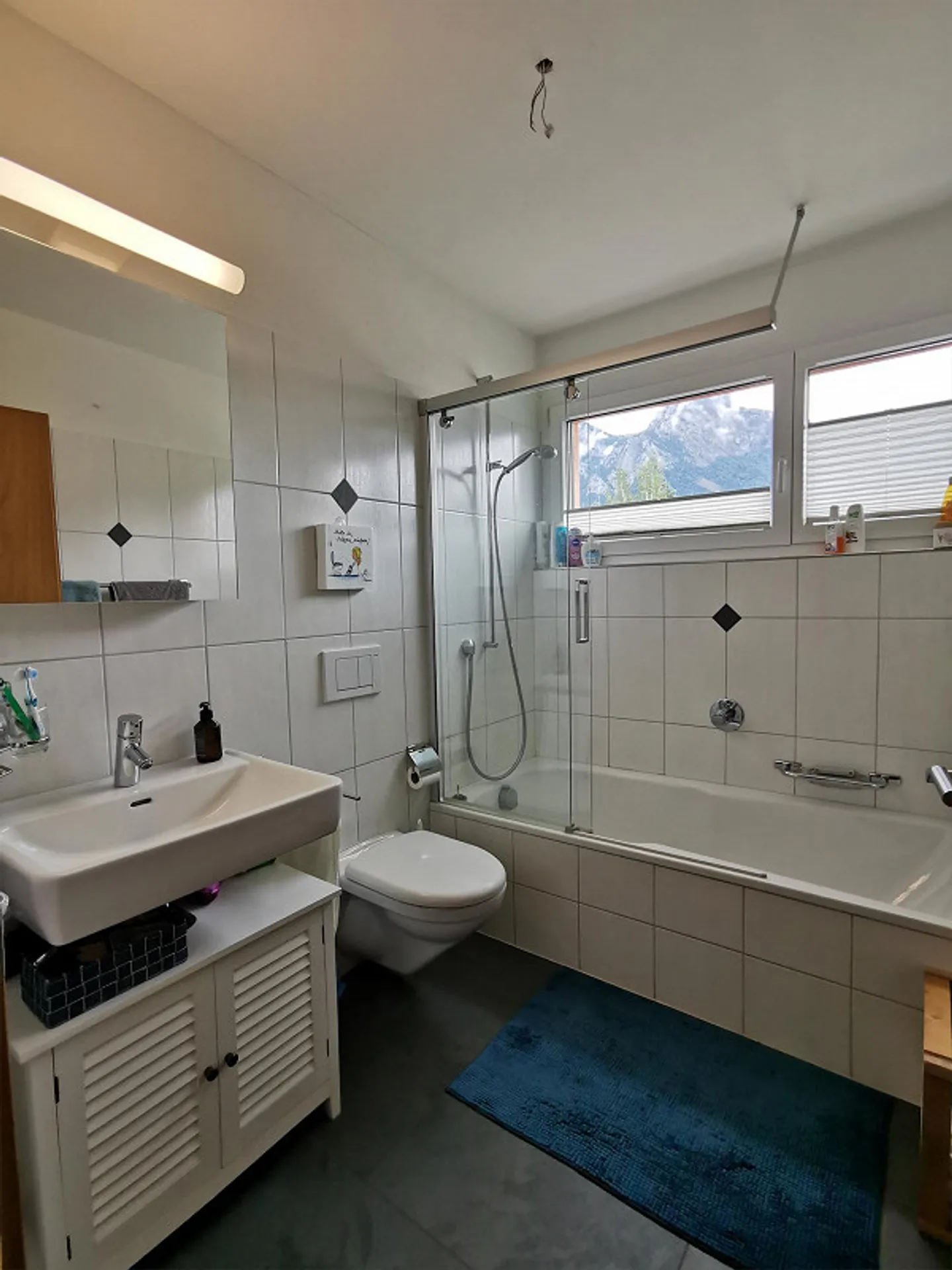 3.5 Room Ground Floor Apartment with Covered Garden Seating Area - Photo 5 of 10