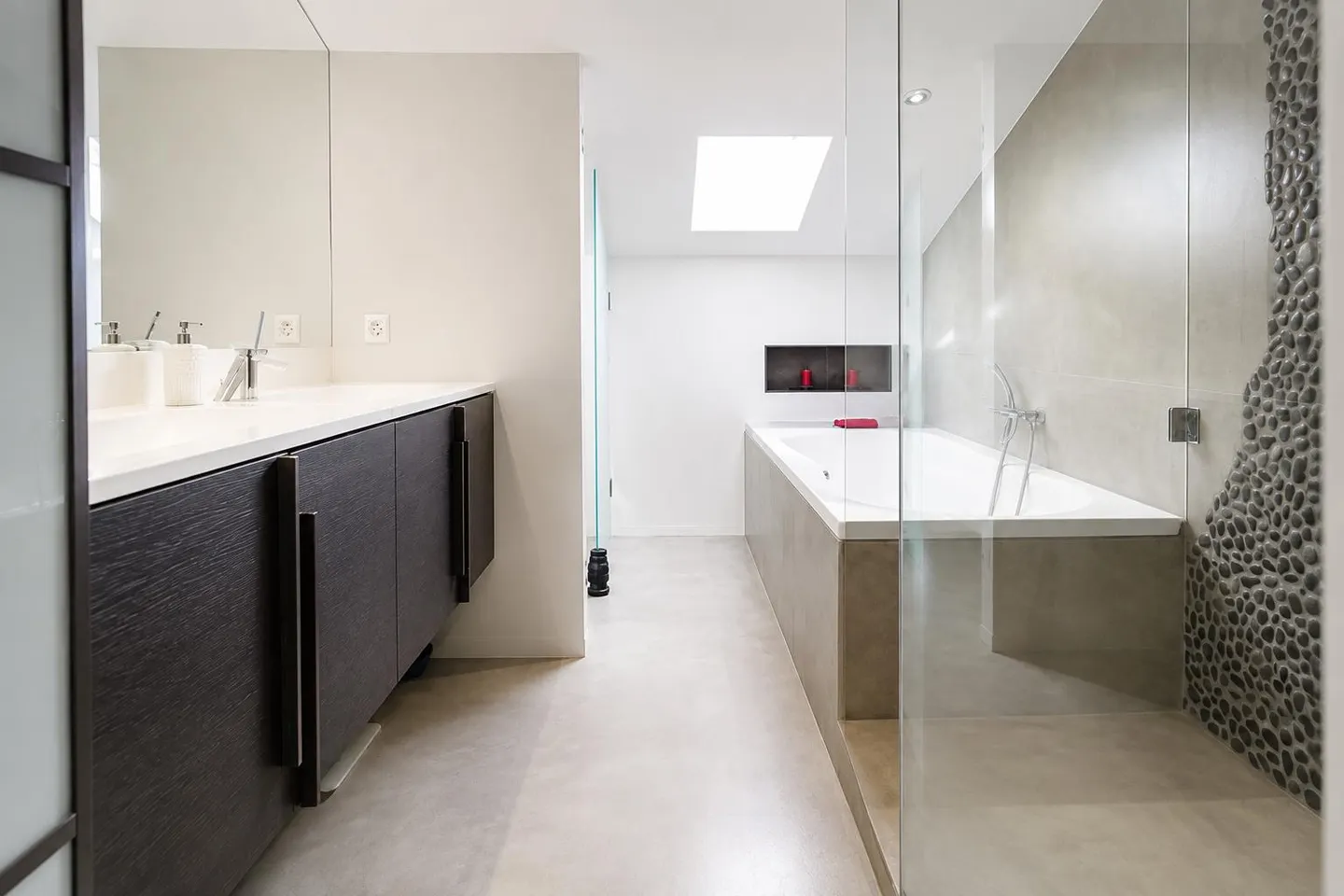 Zeitgenössische Villa in Mies - Foto 6 von 26