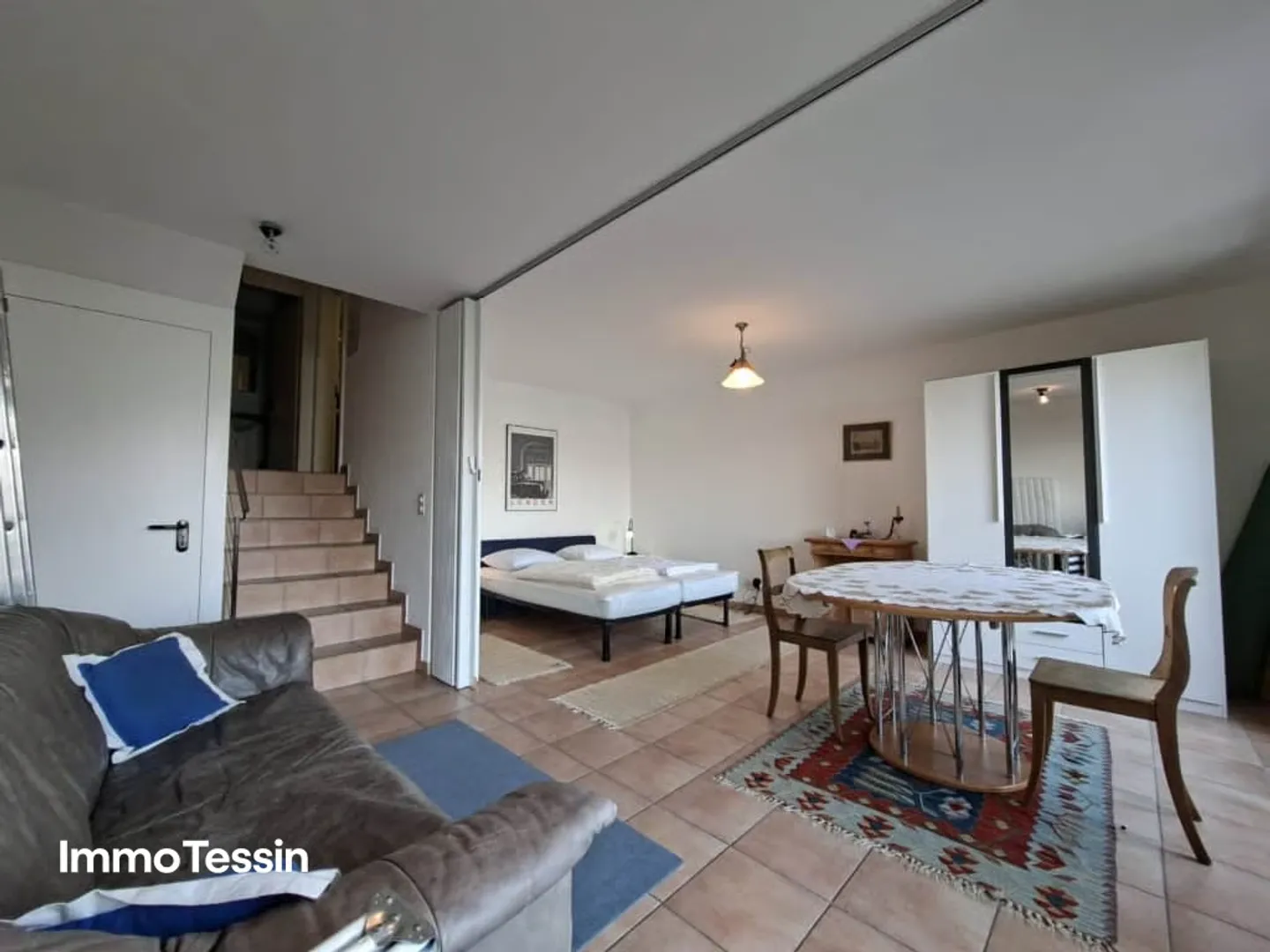 Haus mit atemberaubender 180 Panorama-Seesicht auf den Lago Maggiore, Terrasse, Garten und direkter Zufahrt - Foto 12 di 13
