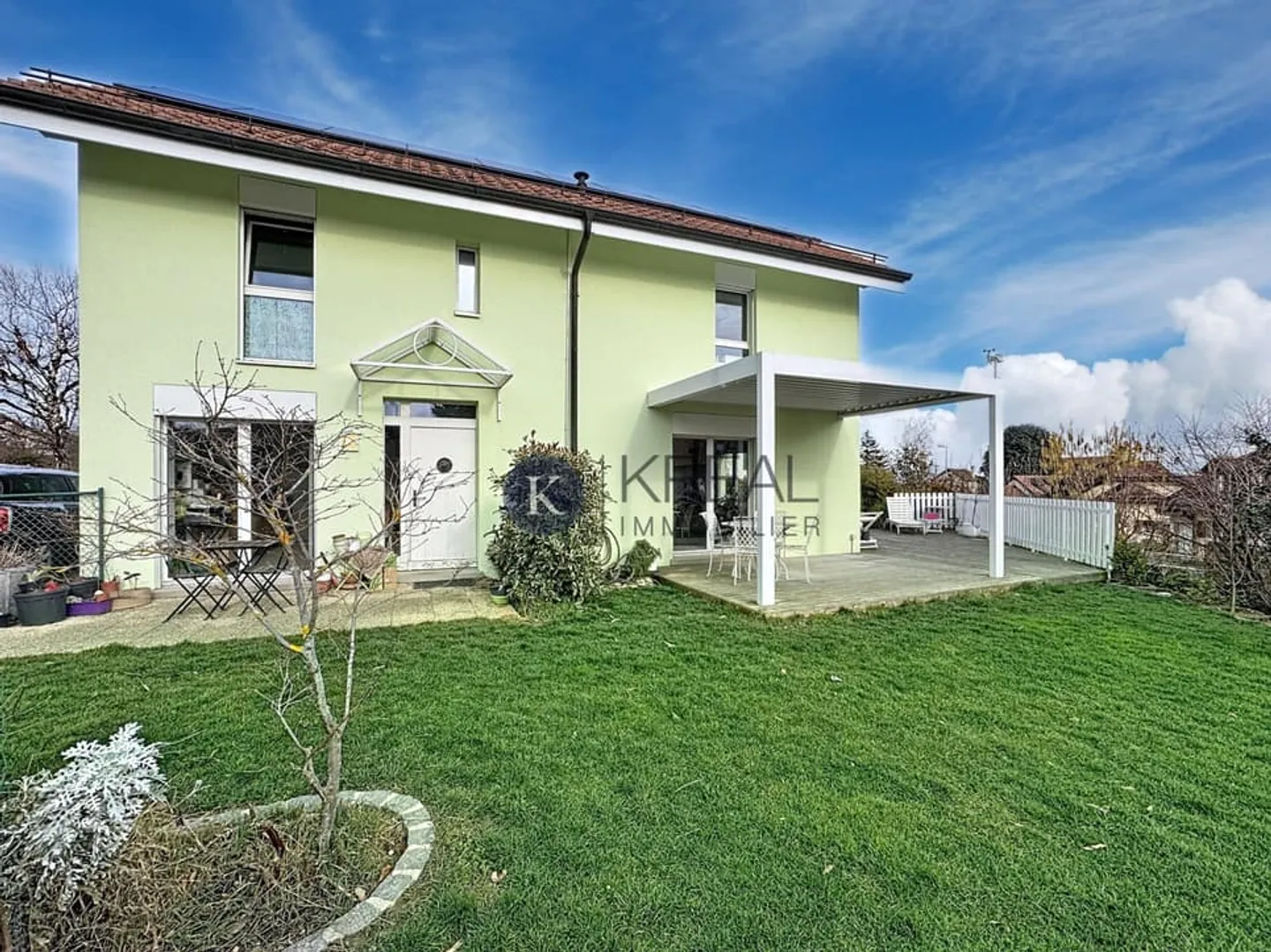 YENS - Splendida casa bifamiliare di 5.5 locali con giardino e terrazze - Foto 1 di 13