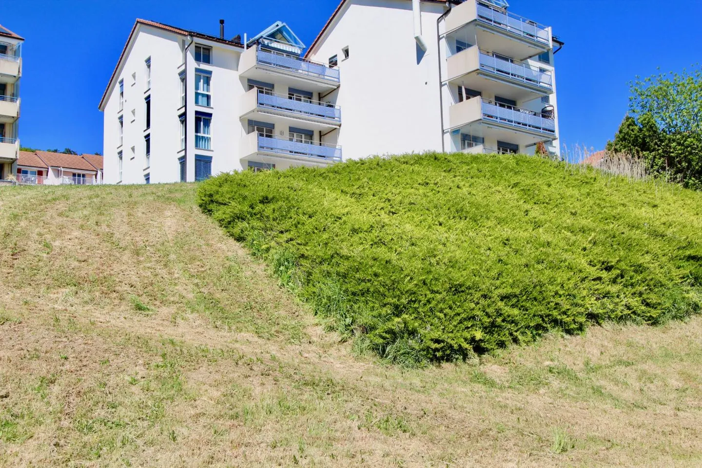 Appartement de Luxe avec Vue sur le Lac - Photo 21 sur 24