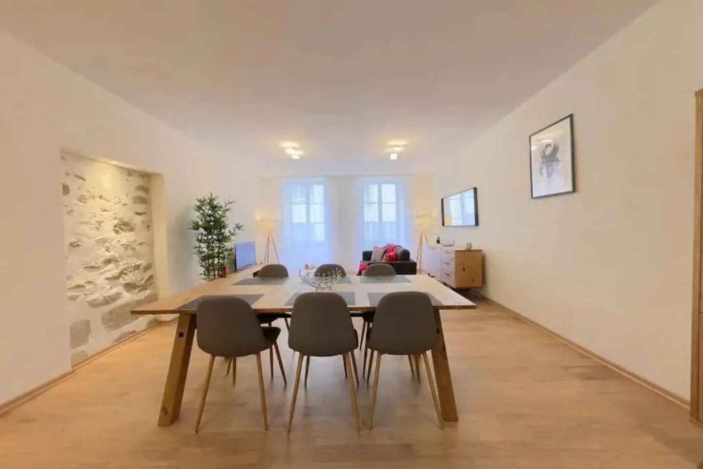 Apartment for rent - Photo 1 of 9