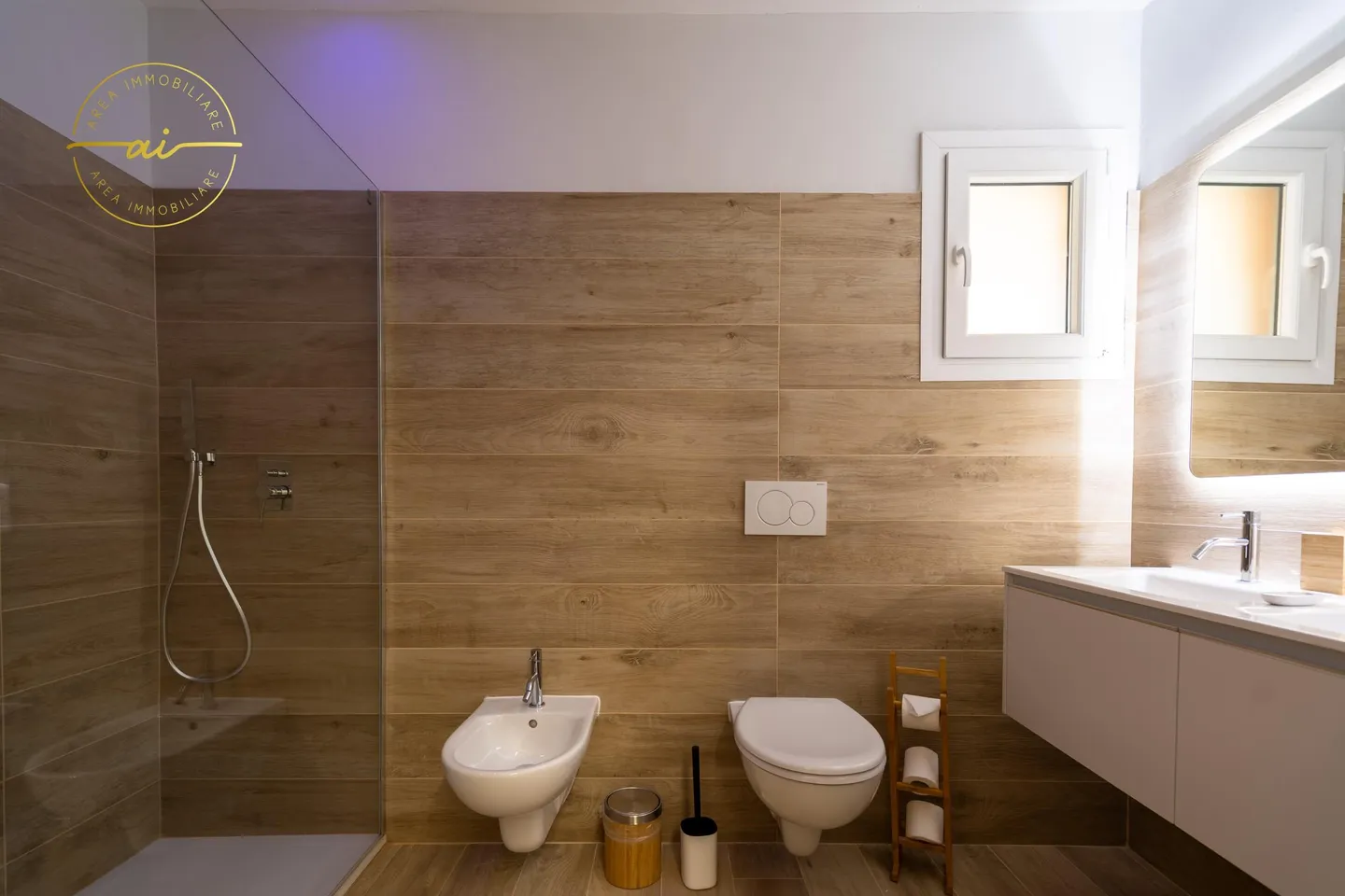 MODERNO APPARTAMENTO DUPLEX DI 2.5 LOCALI CON TERRAZZE - Foto 8 von 13