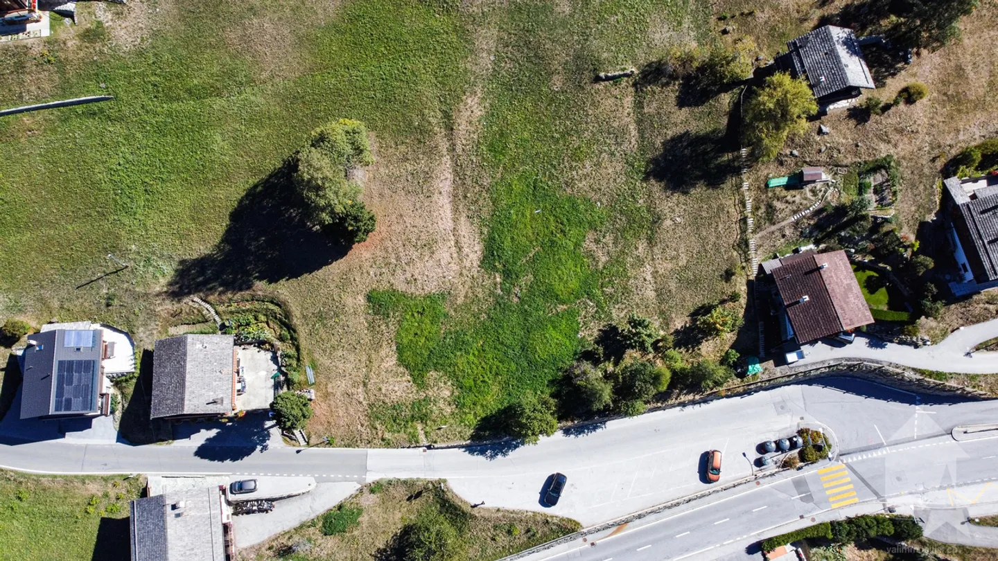 Très belle parcelle idéalement située pour résidence principale - Photo 9 sur 10