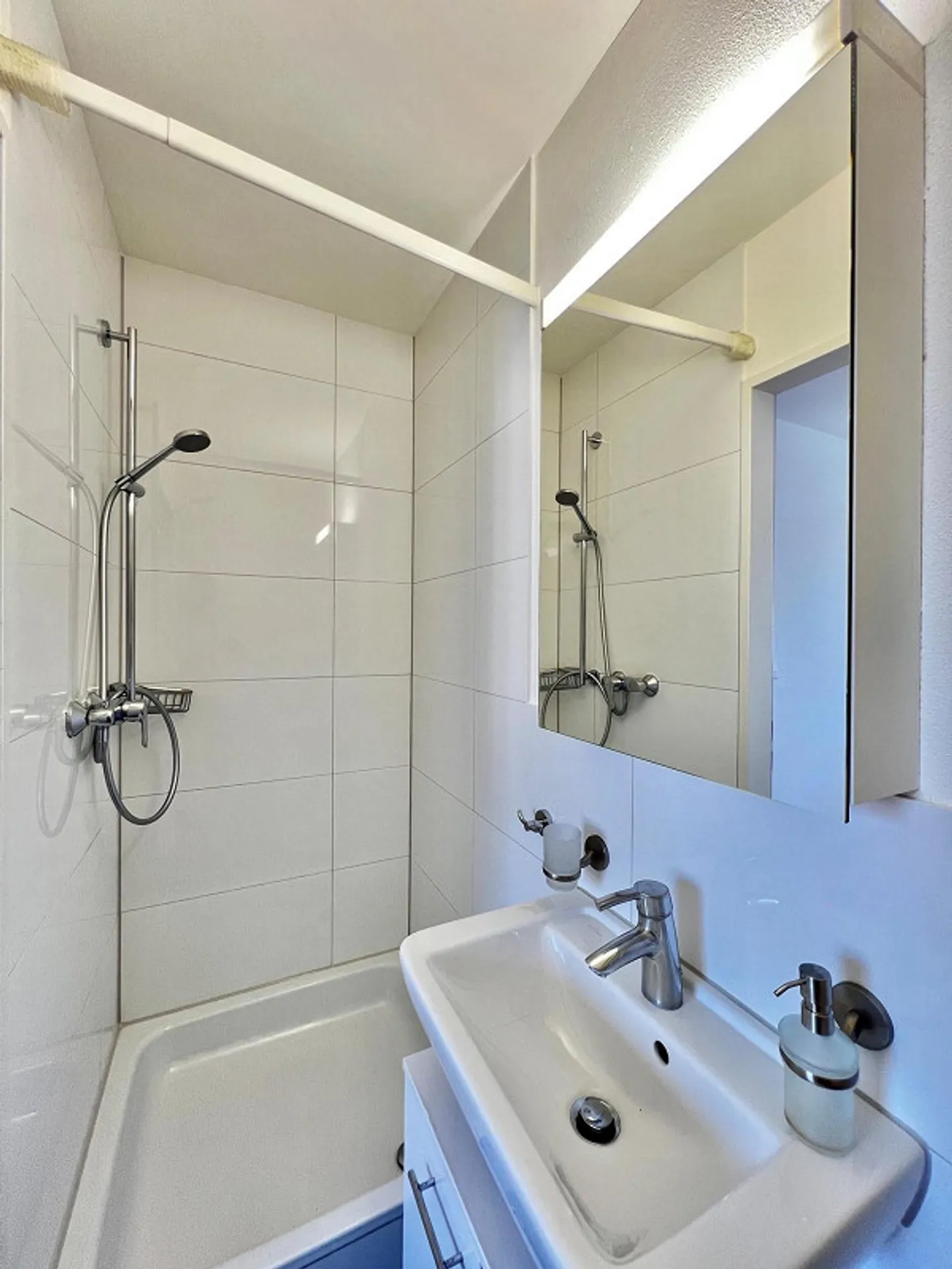 Bright apartment in a central location - Photo 7 of 8