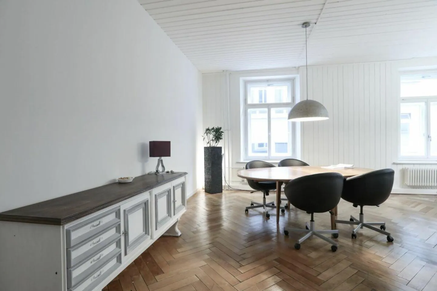 Modernes Büro in Rebstein - Foto 1 von 5