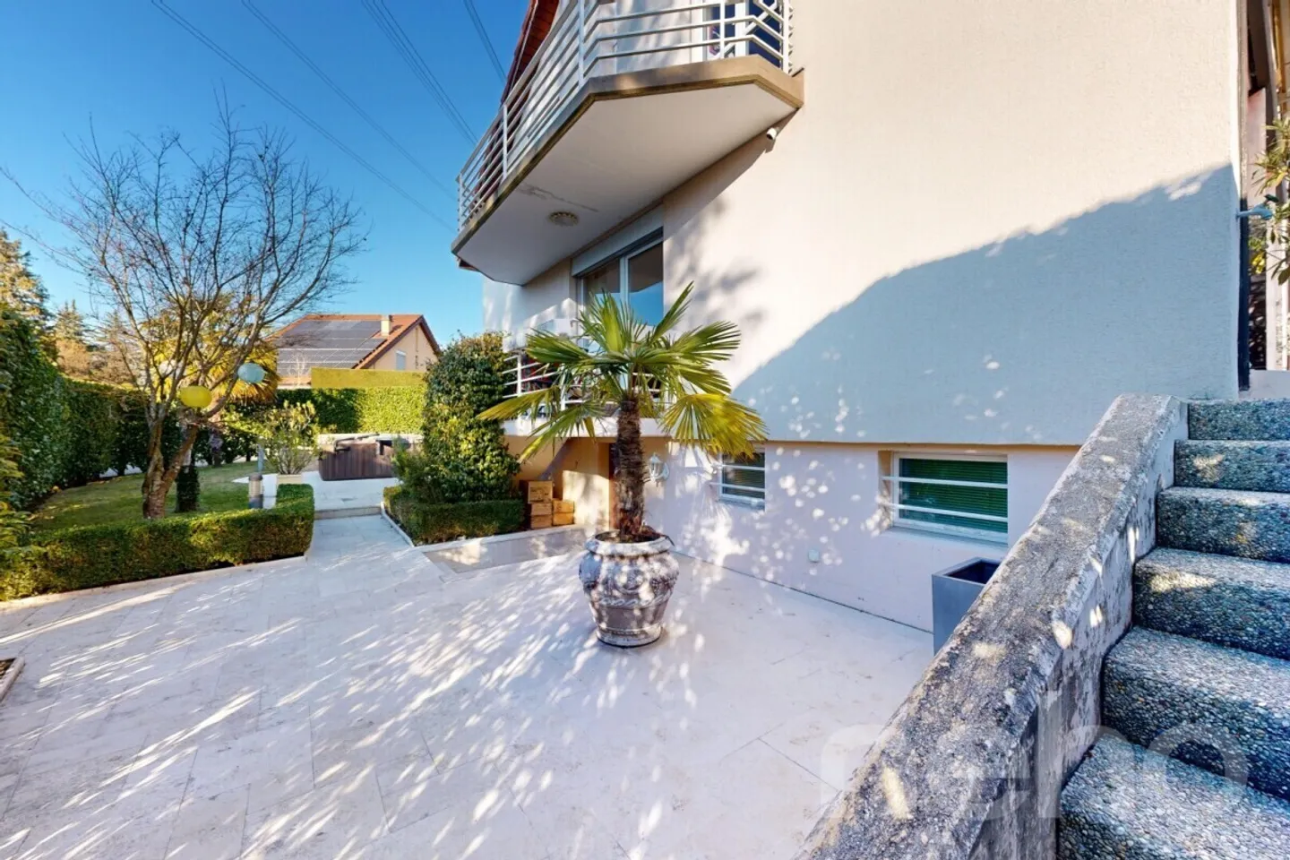 Familienvilla mit angelegtem Garten und Jacuzzi in Founex - Foto 10 von 12