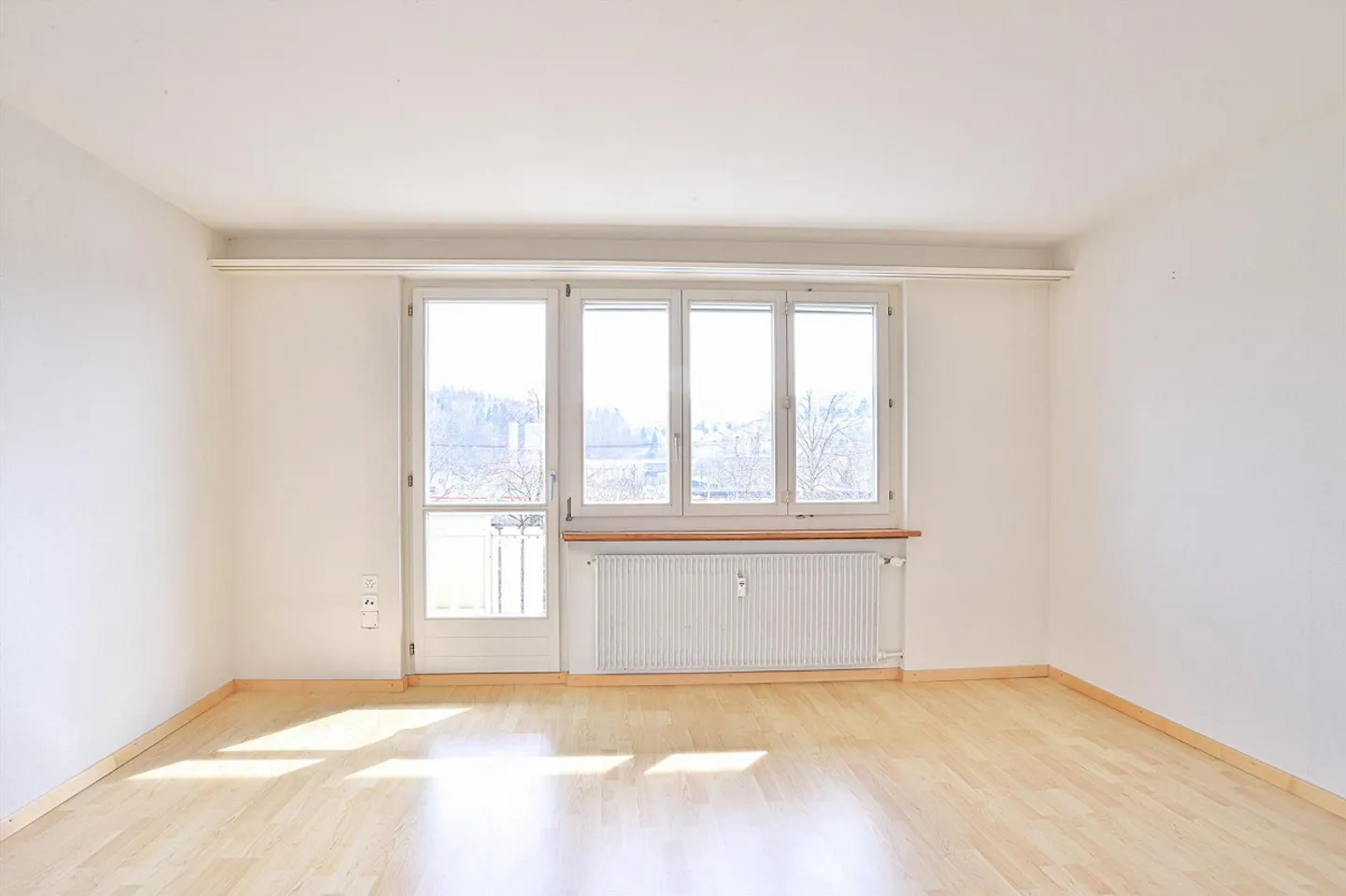 Living in a central location - Photo 3 of 10