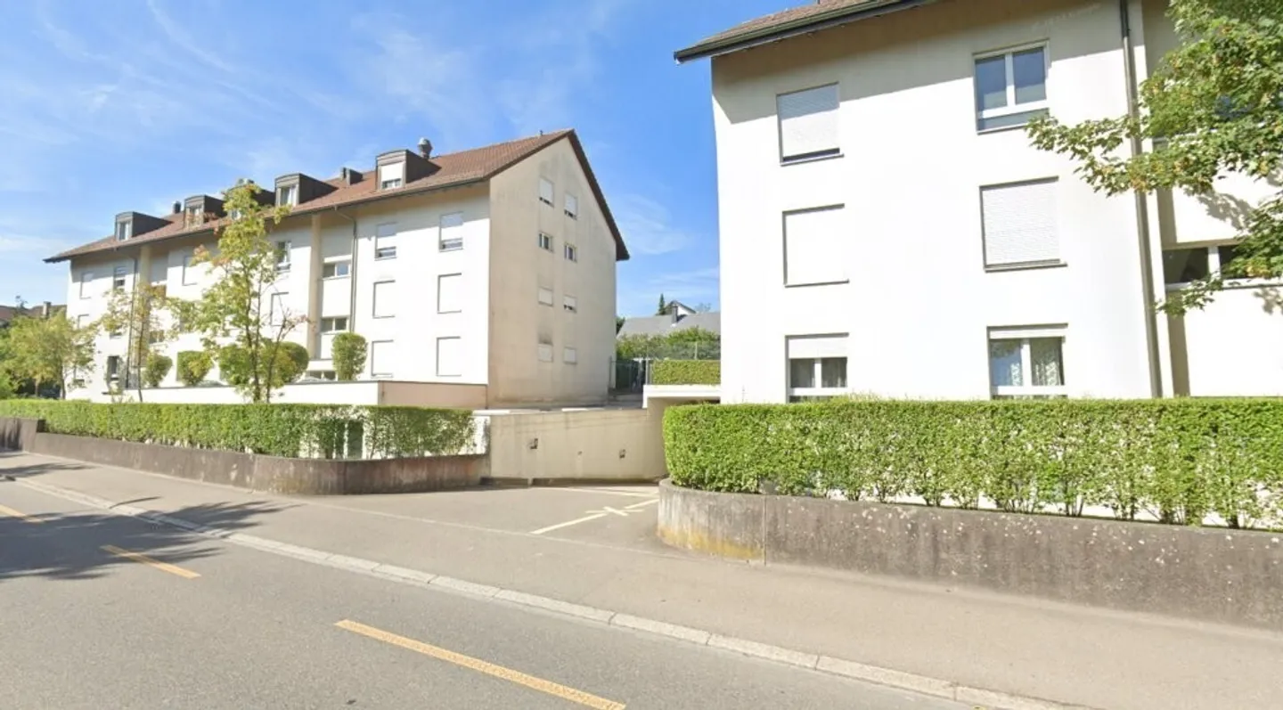 Places de stationnement dans le garage souterrain - Photo 1 sur 1