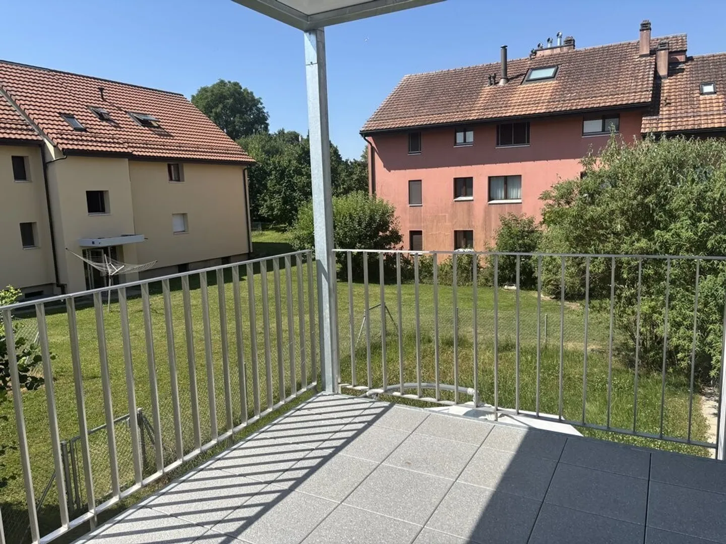 Incantevole appartamento di 4,5 stanze al 1° piano situato in campagna - Foto 3 di 8