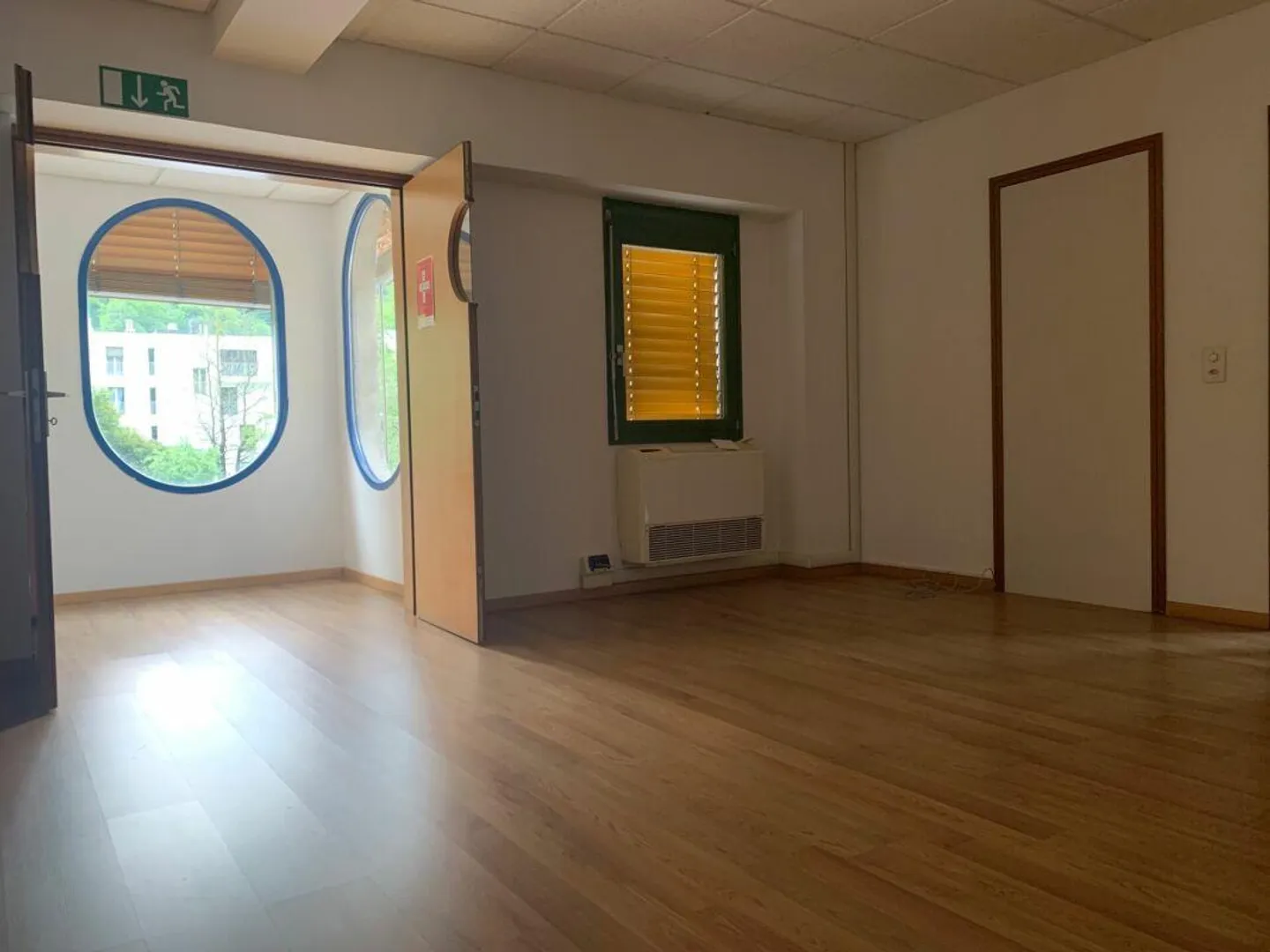 Offices for rent - Photo 17 of 18