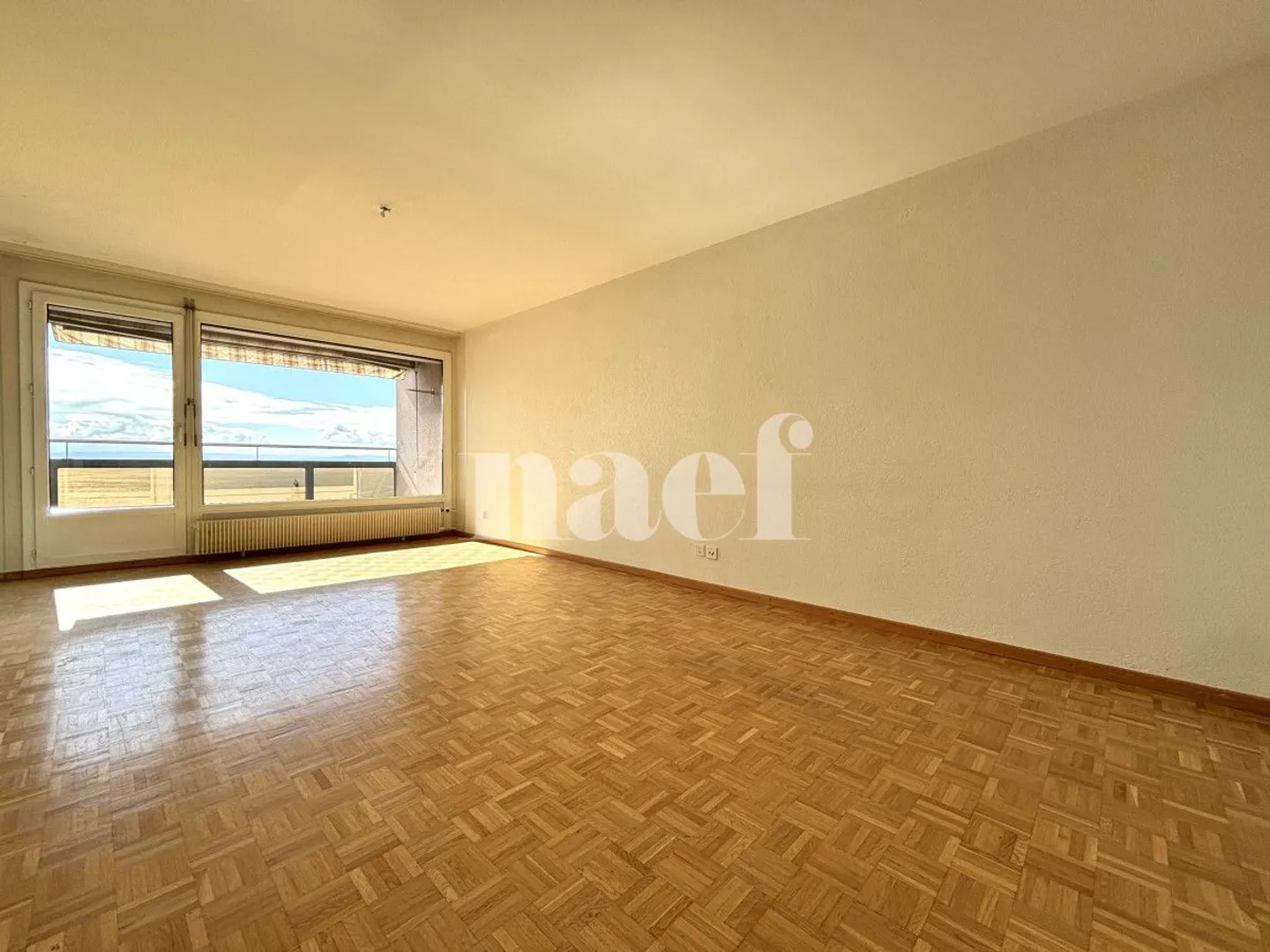 4-room apartment - Photo 1 of 9