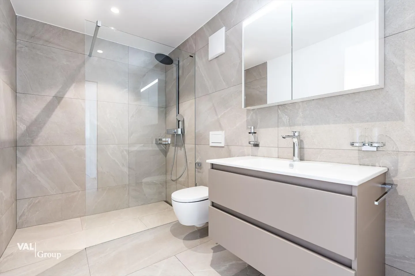 Ihr neues Zuhause in Visp-West: Moderne 3.5-Zimmer-Wohnung - Foto 5 von 8