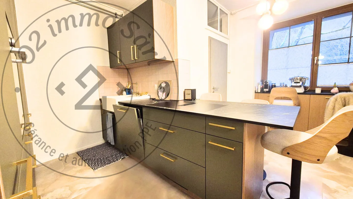 Vivere e creare nel cuore della Bassa Città - 2,5 stanze con laboratorio - Foto 2 di 14