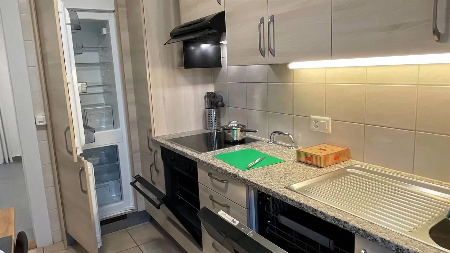 Take a break by the lake! - Photo 17 of 21