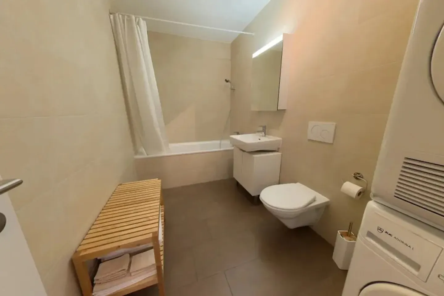 Appartamento in affitto - Foto 4 di 6