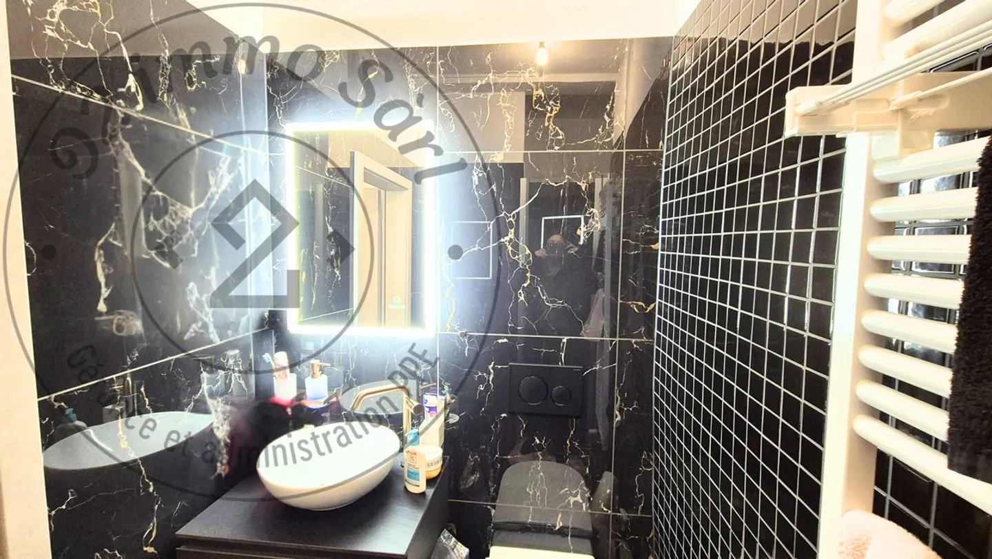 Vivere e creare nel cuore della Bassa Città - 2,5 stanze con laboratorio - Foto 10 di 14