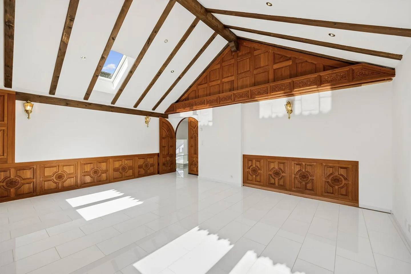 Rustic detached house in a central location - Photo 9 of 10