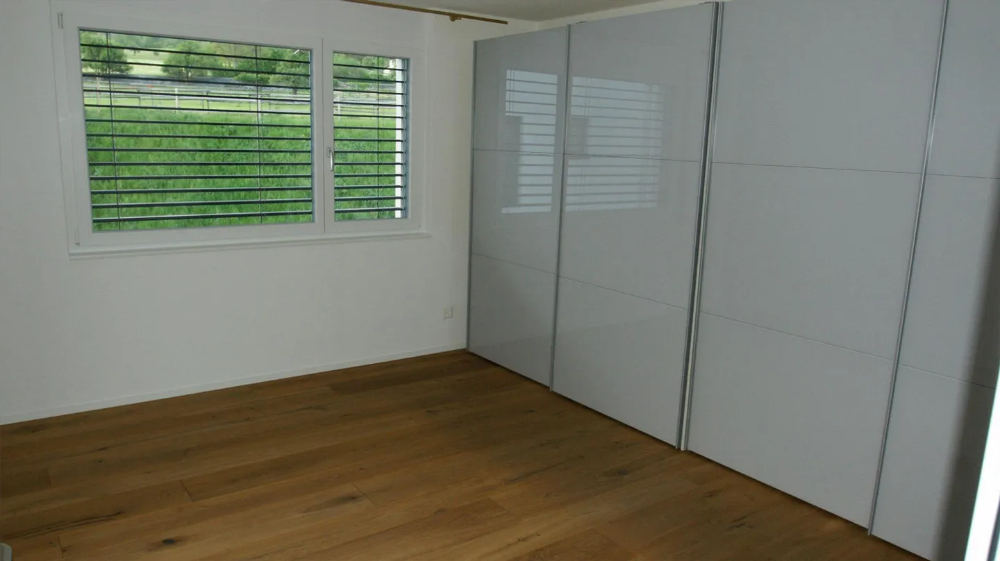 3.5 Zimmer Wohnung inkl. 2x Einstellhallenpätze - Foto 7 von 11