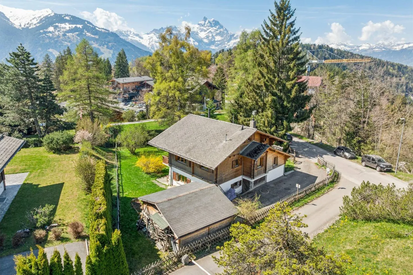 Familienchalet und 3,5-Zimmer-Wohnung, Barboleuse, Nahe Verkehrsanbindungen - Foto 1 von 11